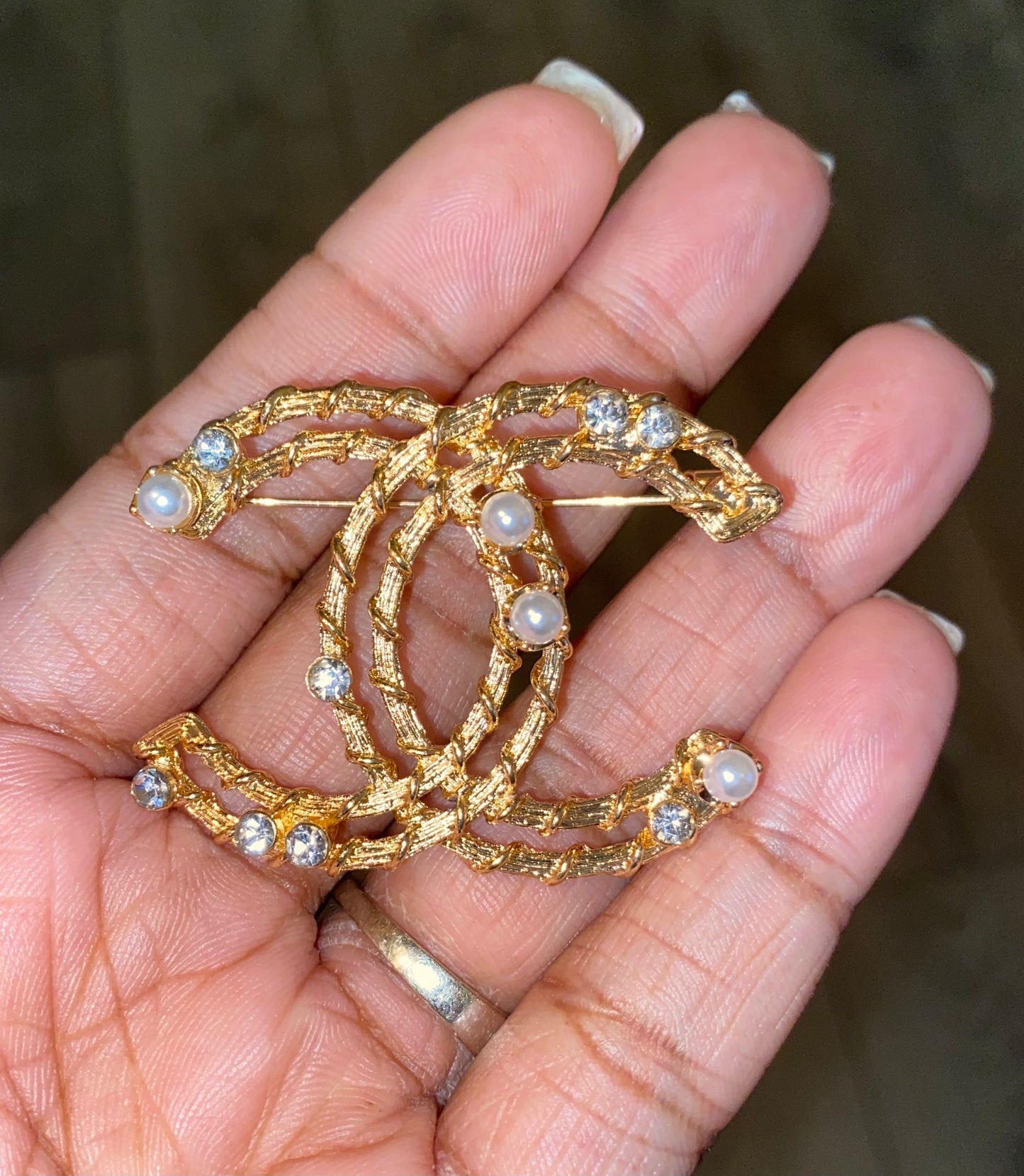 Brooches/Pins