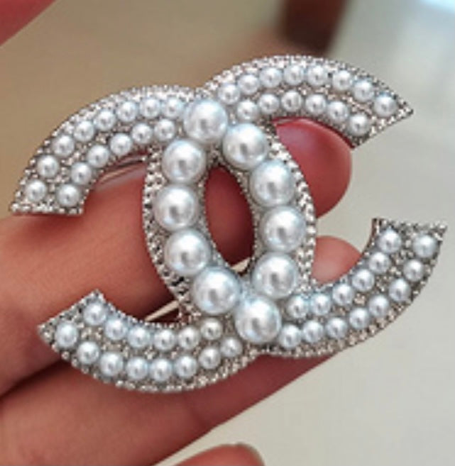 Brooches/Pins