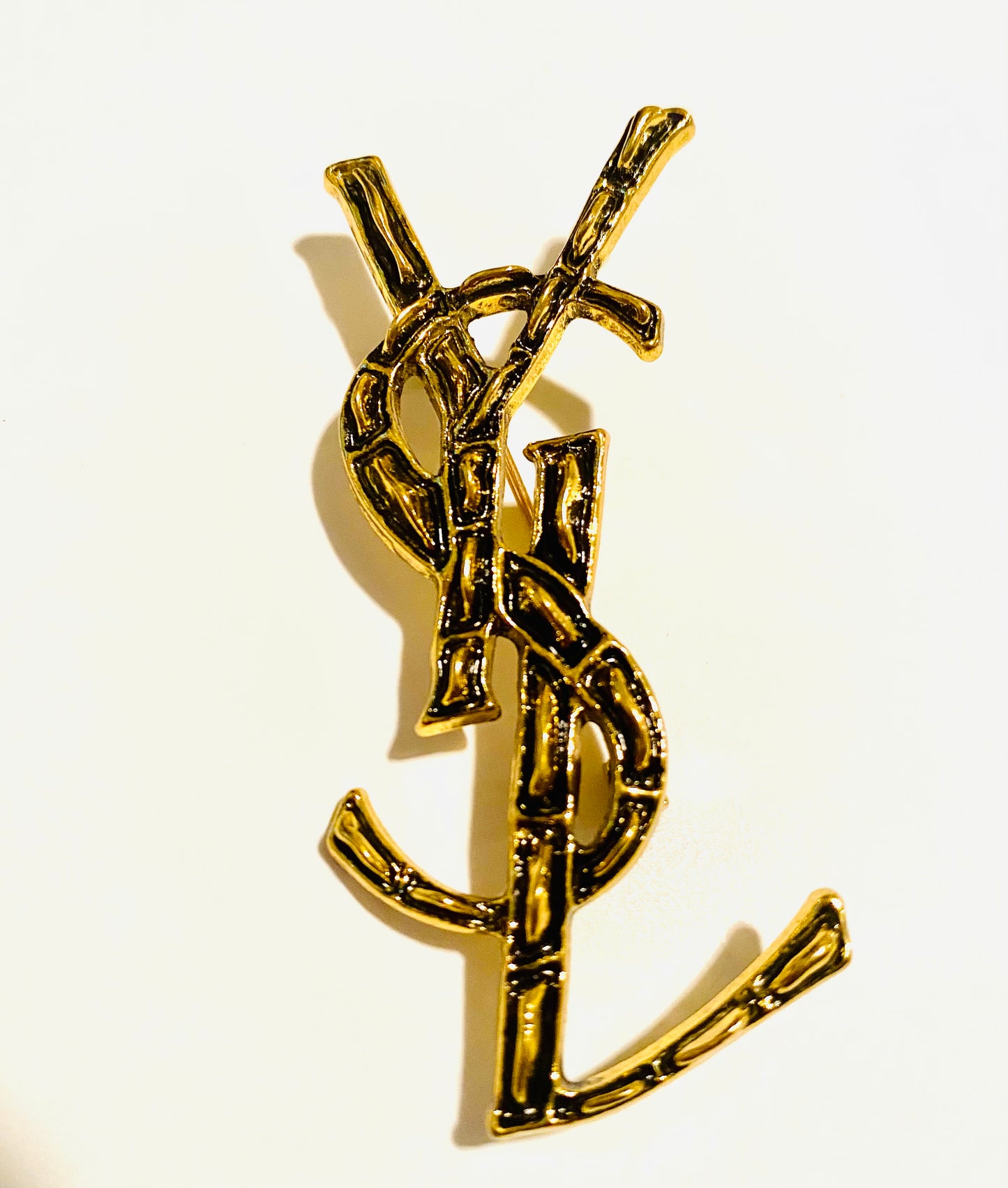 Brooches/Pins