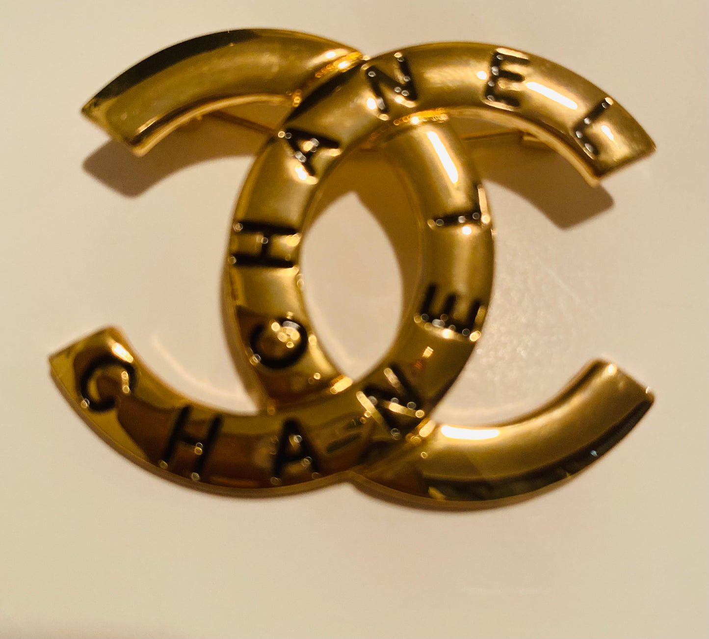 Brooches/Pins